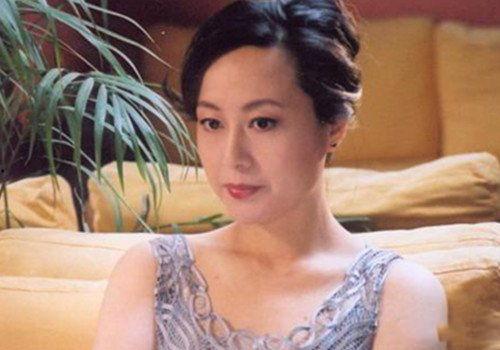 周里京个人资料,影视界璀璨的明星，才华横溢的人生轨迹